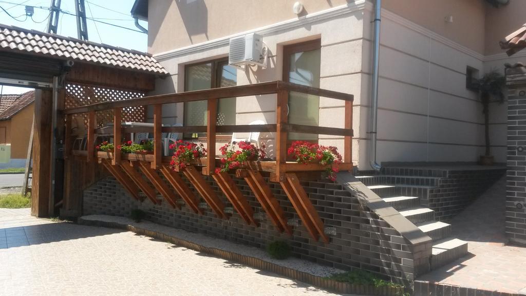 Abszolút Hotel és Panzió Nyirbator Quarto foto