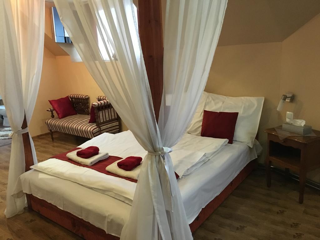 Abszolút Hotel és Panzió Nyirbator Quarto foto