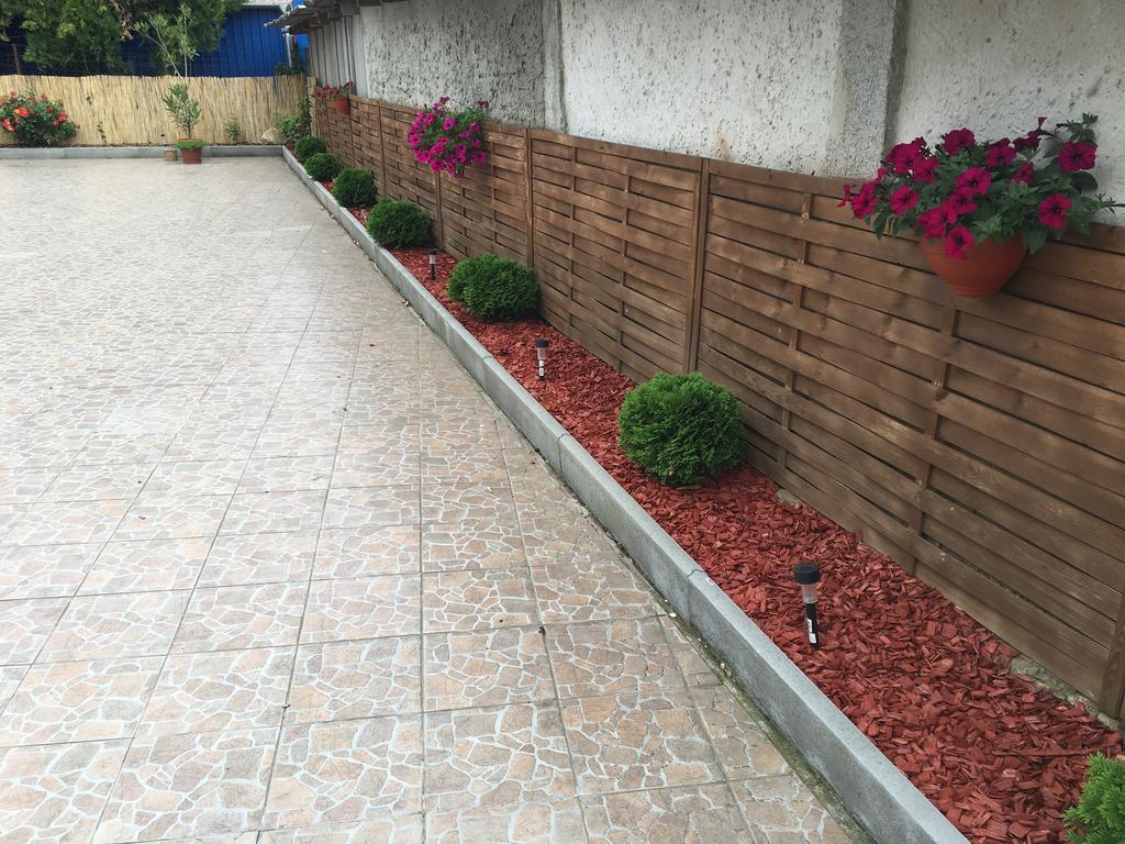 Abszolút Hotel és Panzió Nyirbator Exterior foto