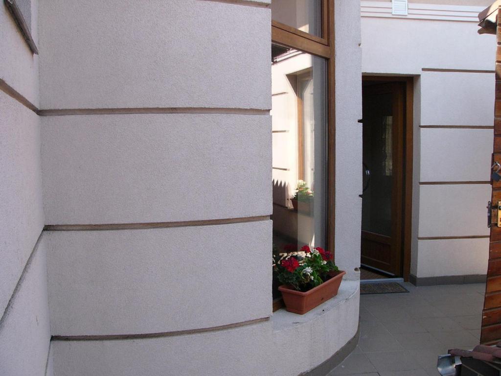 Abszolút Hotel és Panzió Nyirbator Exterior foto