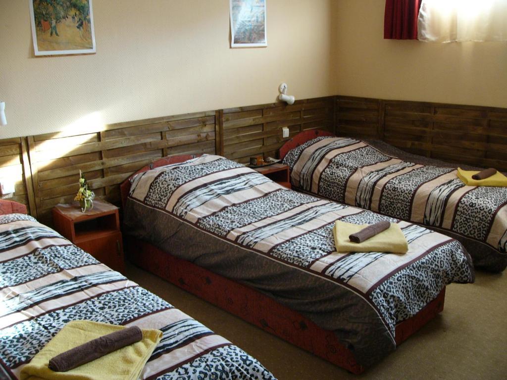 Abszolút Hotel és Panzió Nyirbator Quarto foto